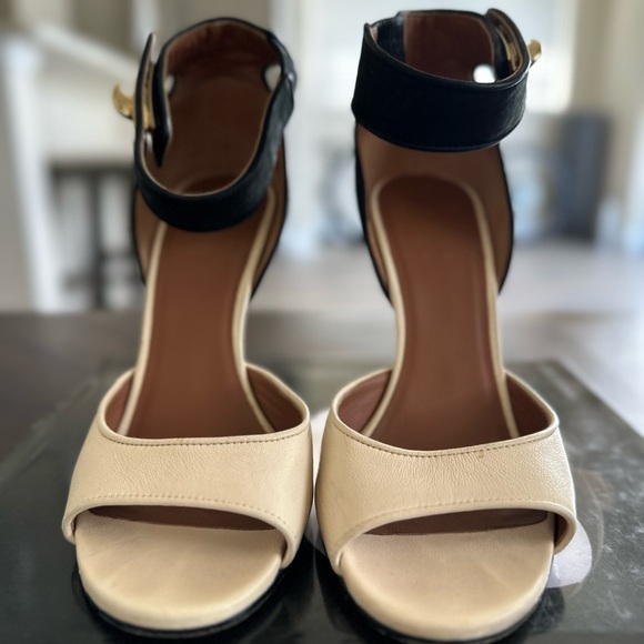 Givenchy Two-Toned Sandals with Gold Shark Tooth Lock - Picture 4 of 10